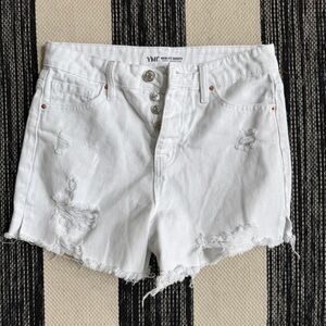 YMI Short‎ Women's White Buttons Fly Mom Fit Jean Shorts Size 26